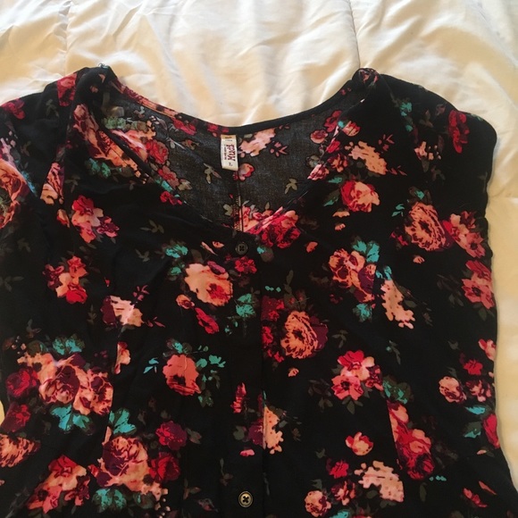 Stylish romper like dress - Picture 3 of 6